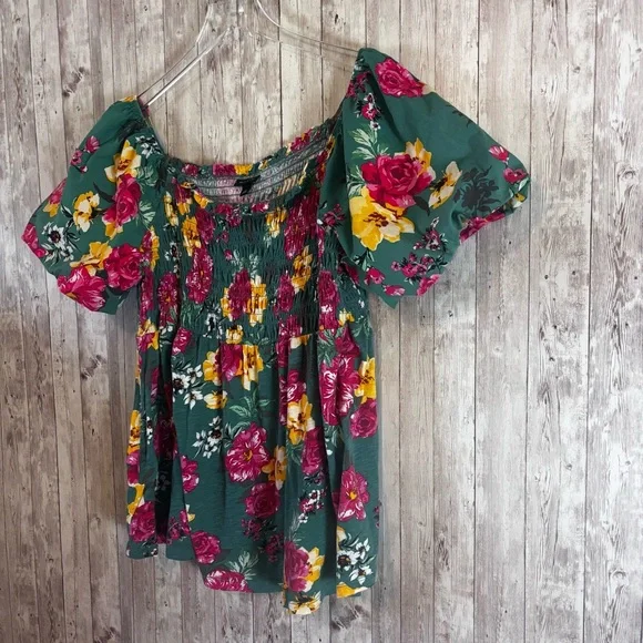 Torrid Floral Puff Sleeve Smocked Blouse - Picture 2 of 6